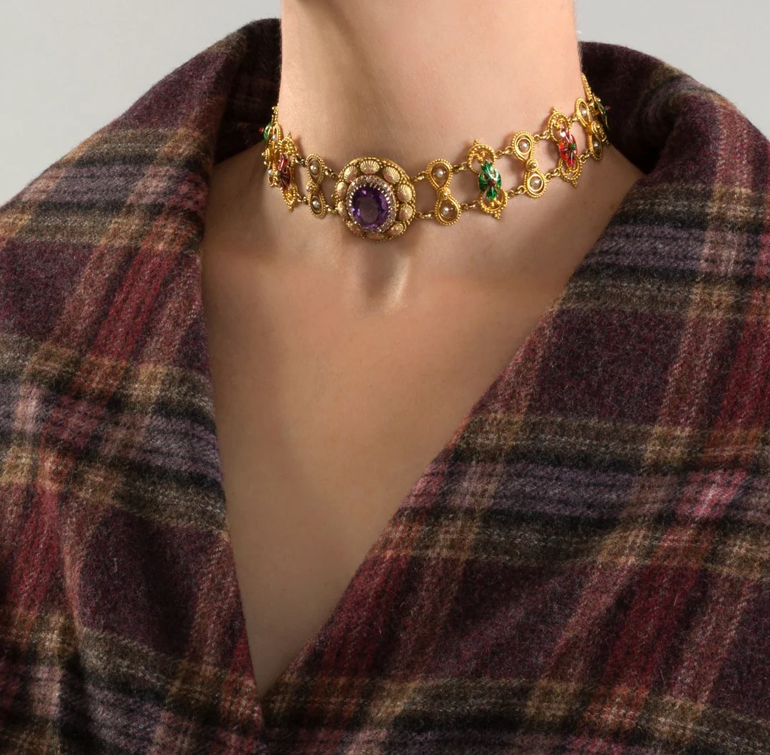 Amethyst and Basse-Taille Enamel Gold Plaque Necklace - Image 4