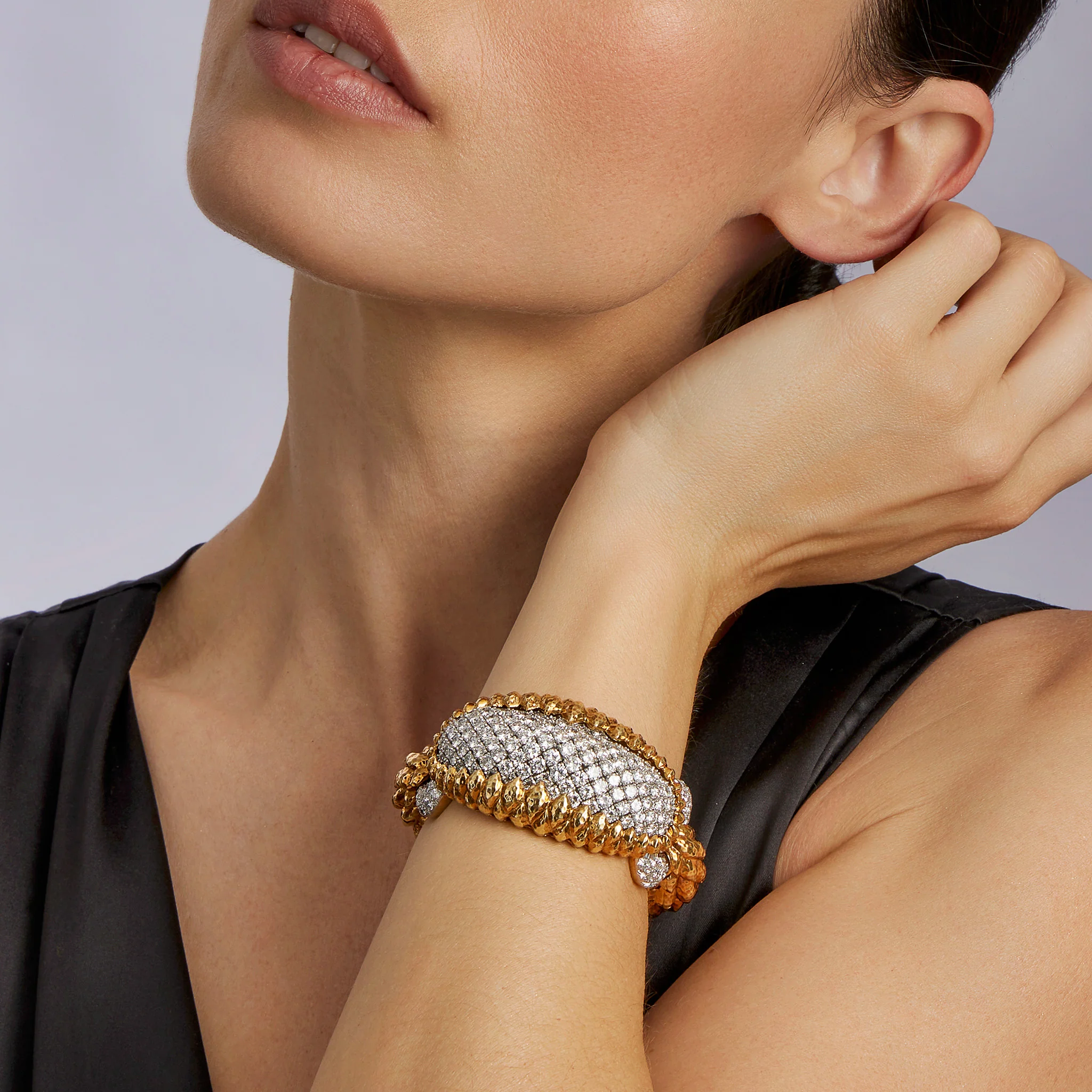 David Webb New York Unique “Crosshatch” Diamond Bracelet - Image 8