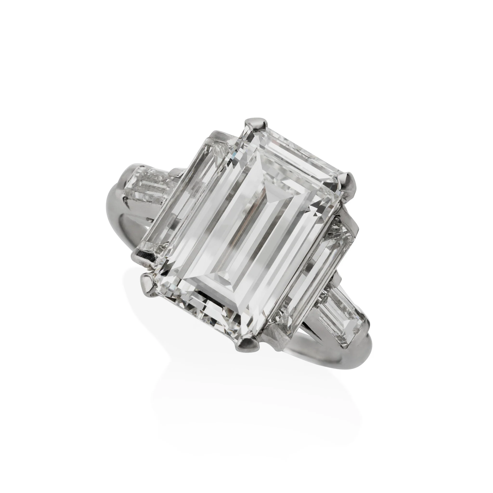 Emerald-cut Diamond Solitaire Ring - Image 3