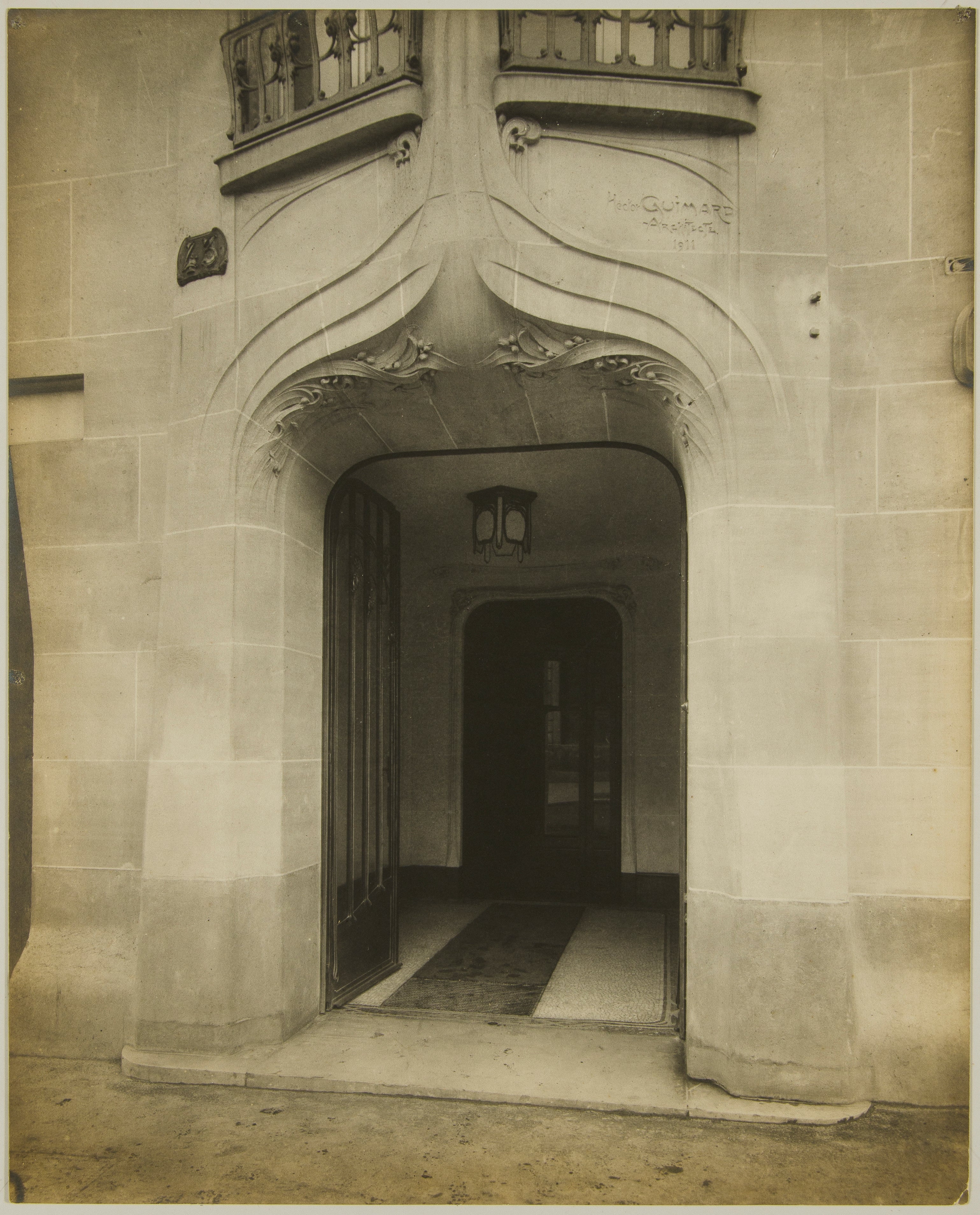 Hector Guimard Gilt Bronze and Glass Lantern Chandelier - Image 5