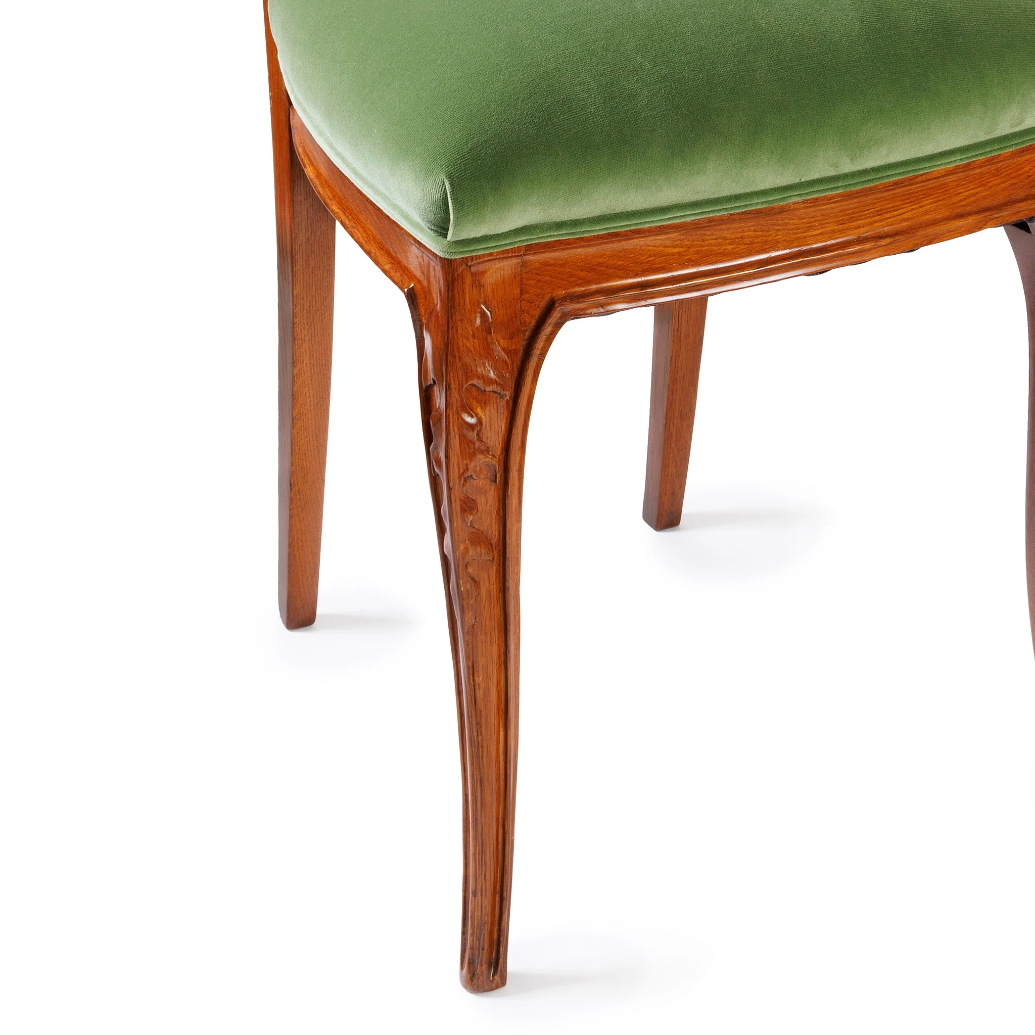 Louis Majorelle "Chicorée" Walnut and Oak Dining Suite - Image 9