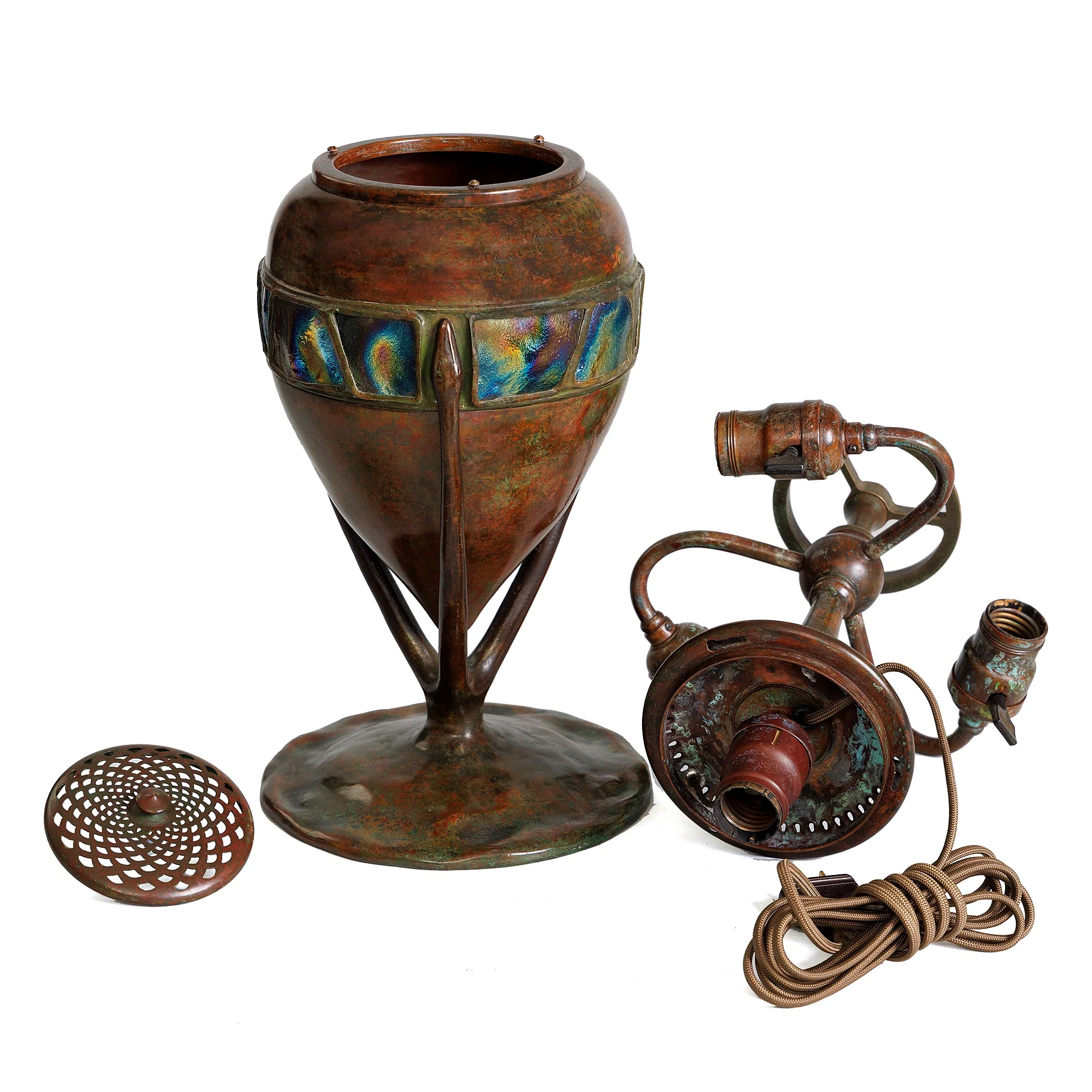 Tiffany Studios New York "Allamanda"  Table Lamp - Image 6