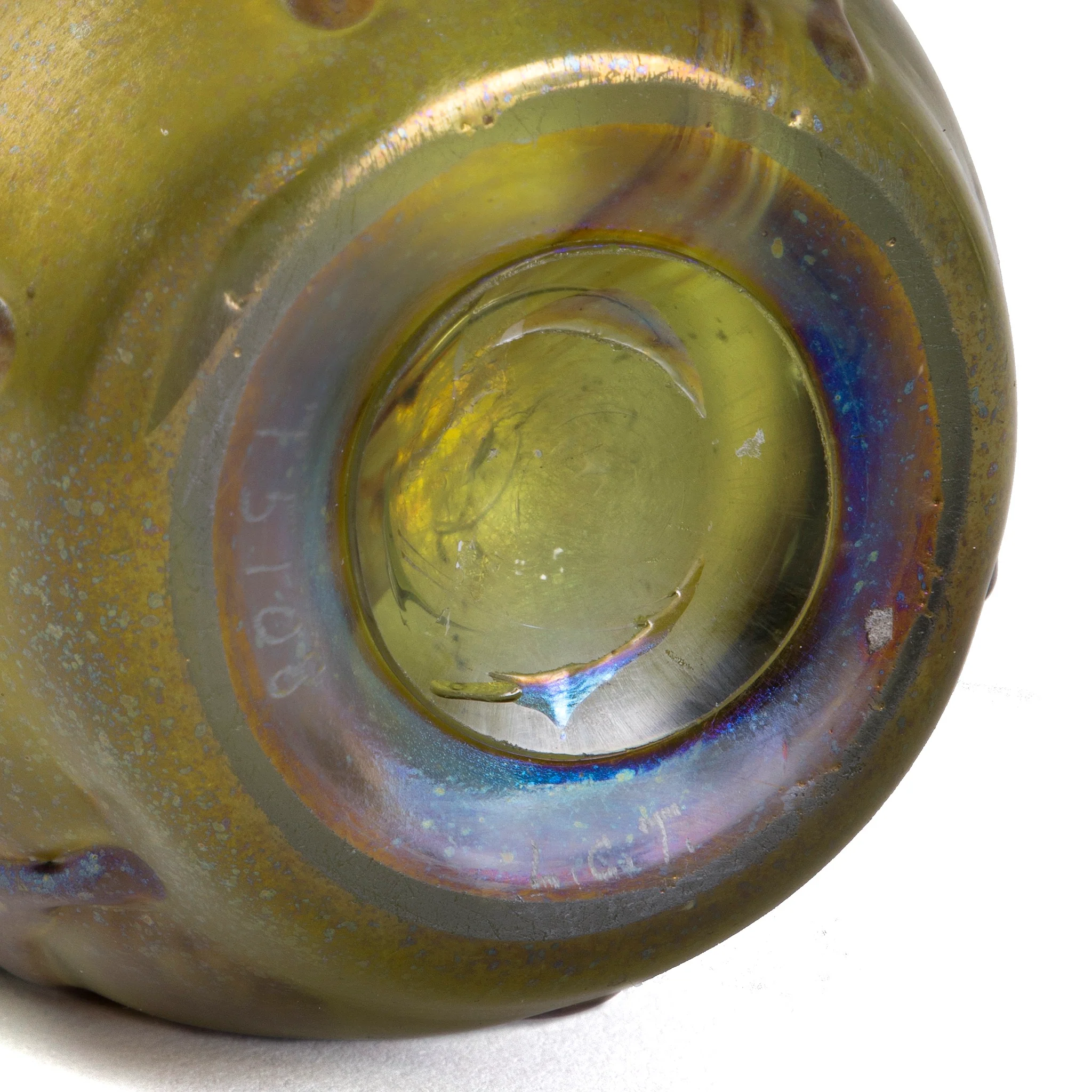 Tiffany Studios New York Decorated Beehive Paperweight Vase - Image 7