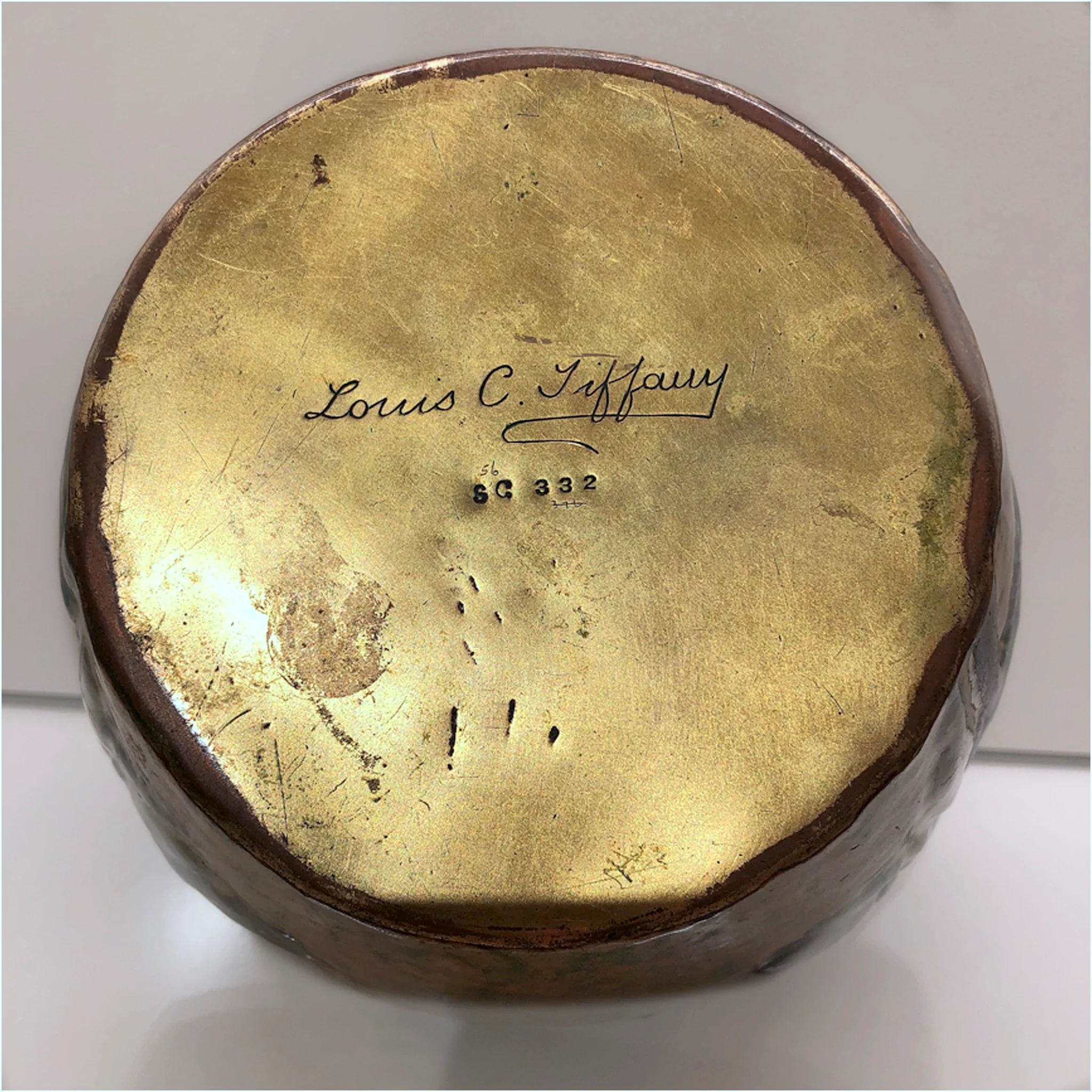 Tiffany Studios New York Enameled Copper "Olive" Covered Box - Image 5