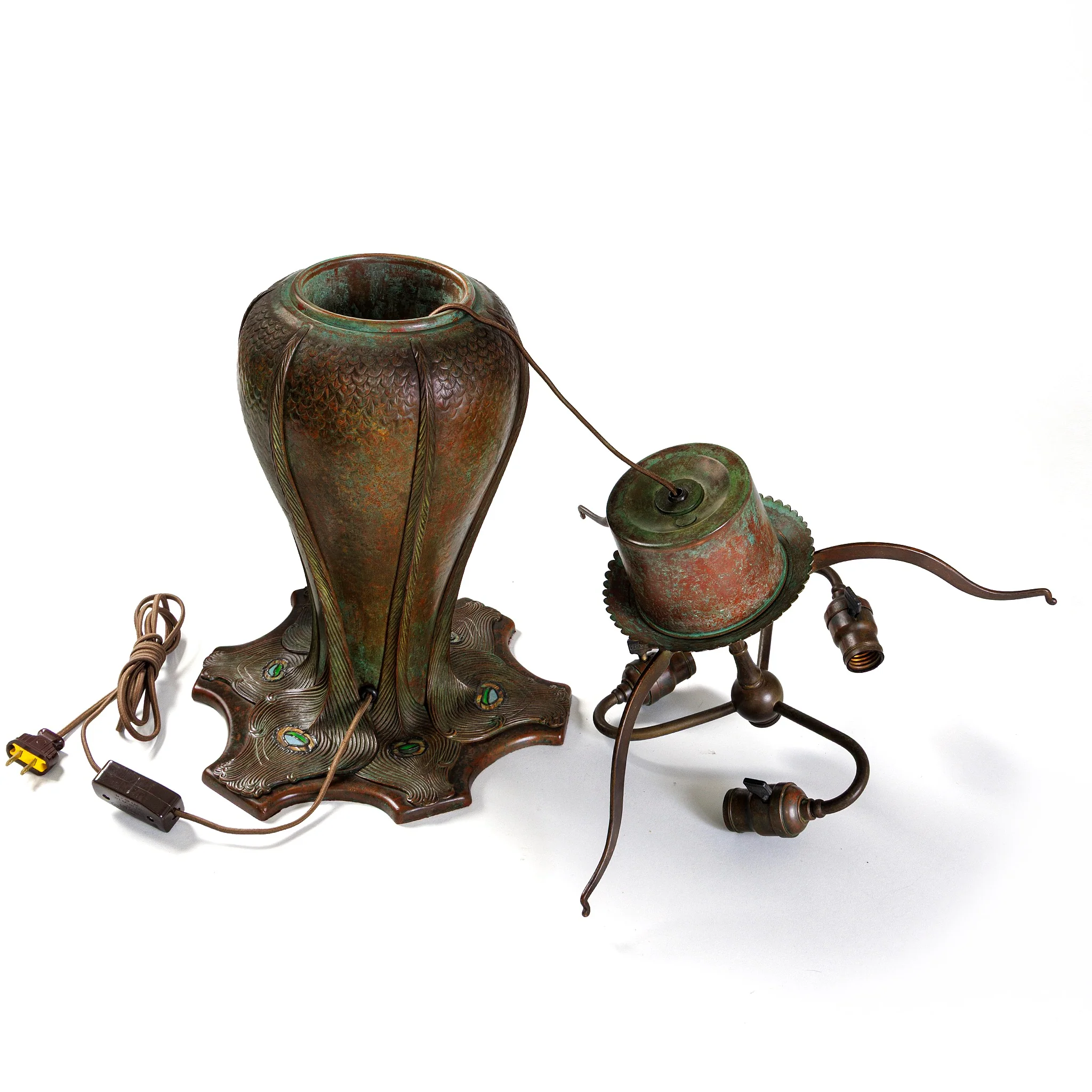 Tiffany Studios New York "Peacock" Table Lamp - Image 8